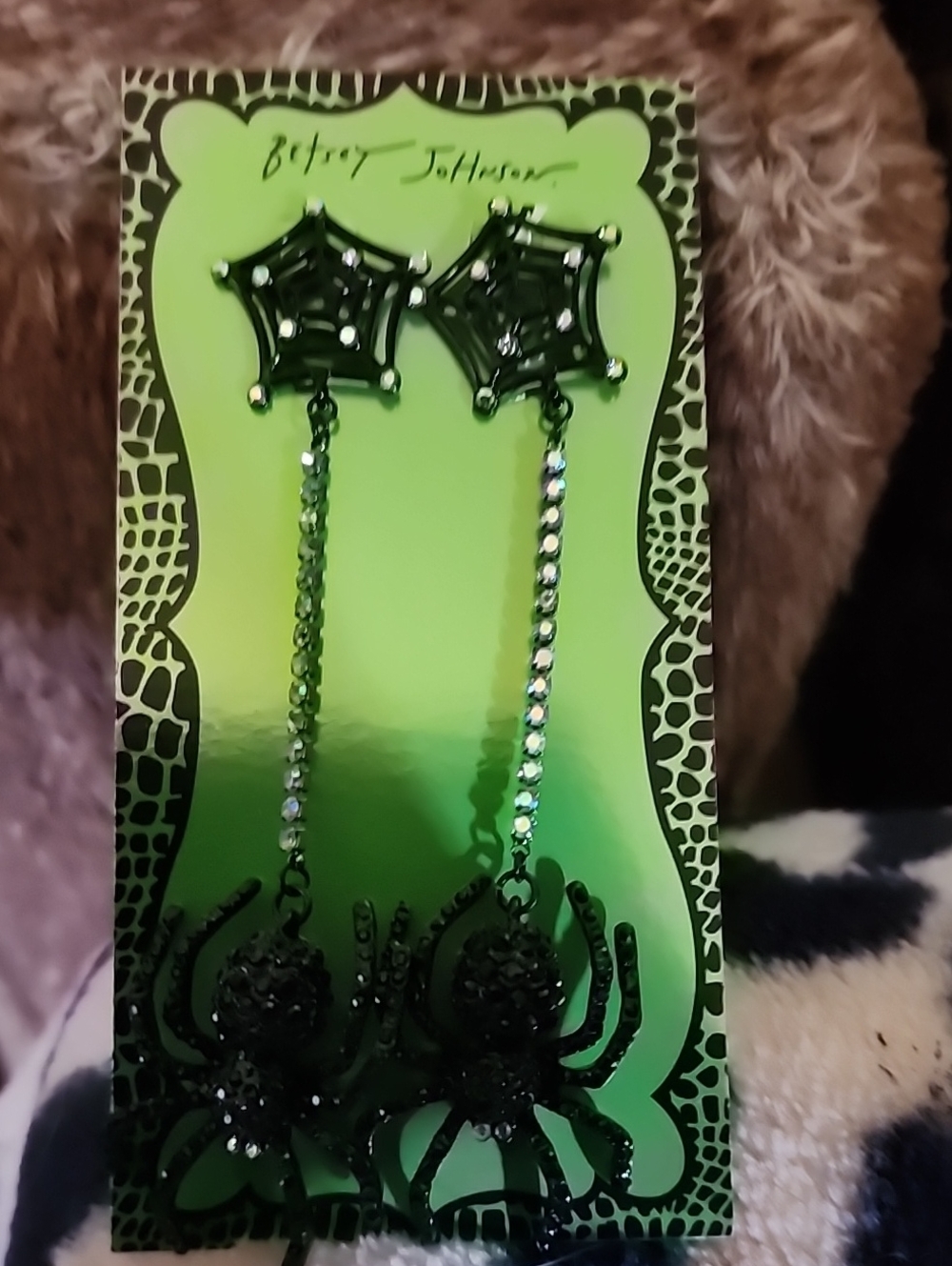 Betsy johnson spider earrings so cute